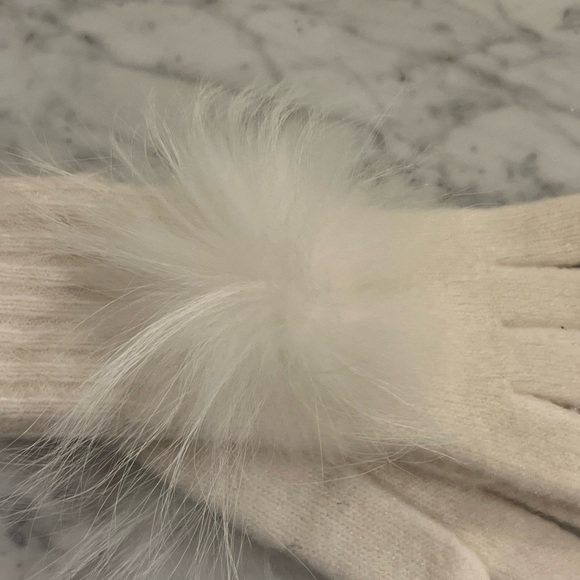 Linda Richards genuine fur winter gloves - Picture 2 of 6